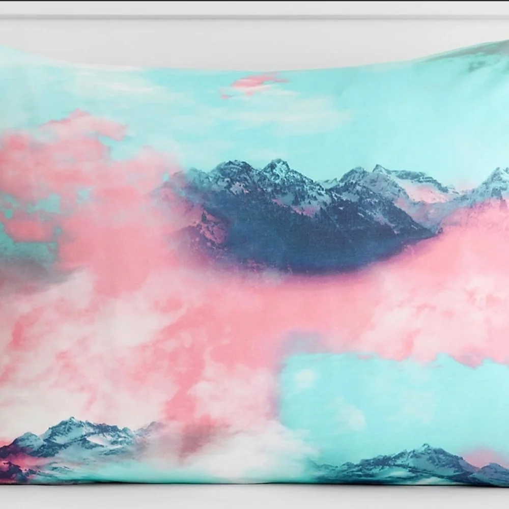 Ivivva Turquoise and Pink Cloud Print Duvet Cover